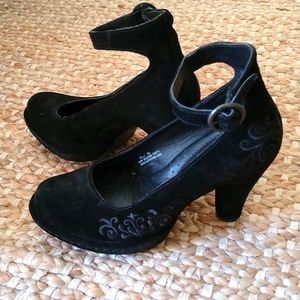 Born Black Suede heels size 8 1/2